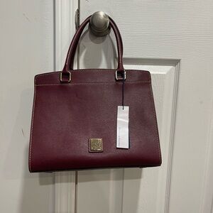 Dooney and Bourke NWT Blaire Bag in Cranberry Saffiano Leather